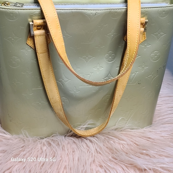 SALE - LOUIS VUITTON MONOGRAM LIME VERNIS BAG - FALL BACK SALE - Picture 7 of 9